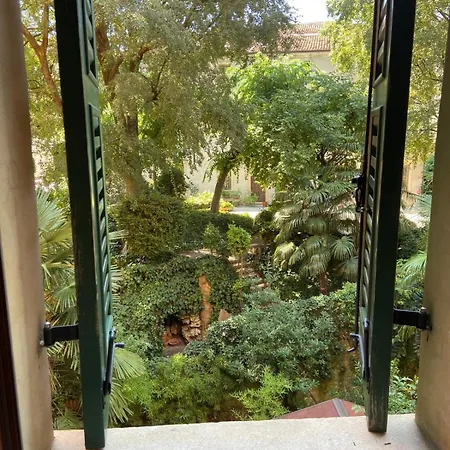 Lägenhet Castelvecchioundici Di Salvatore Zecca *